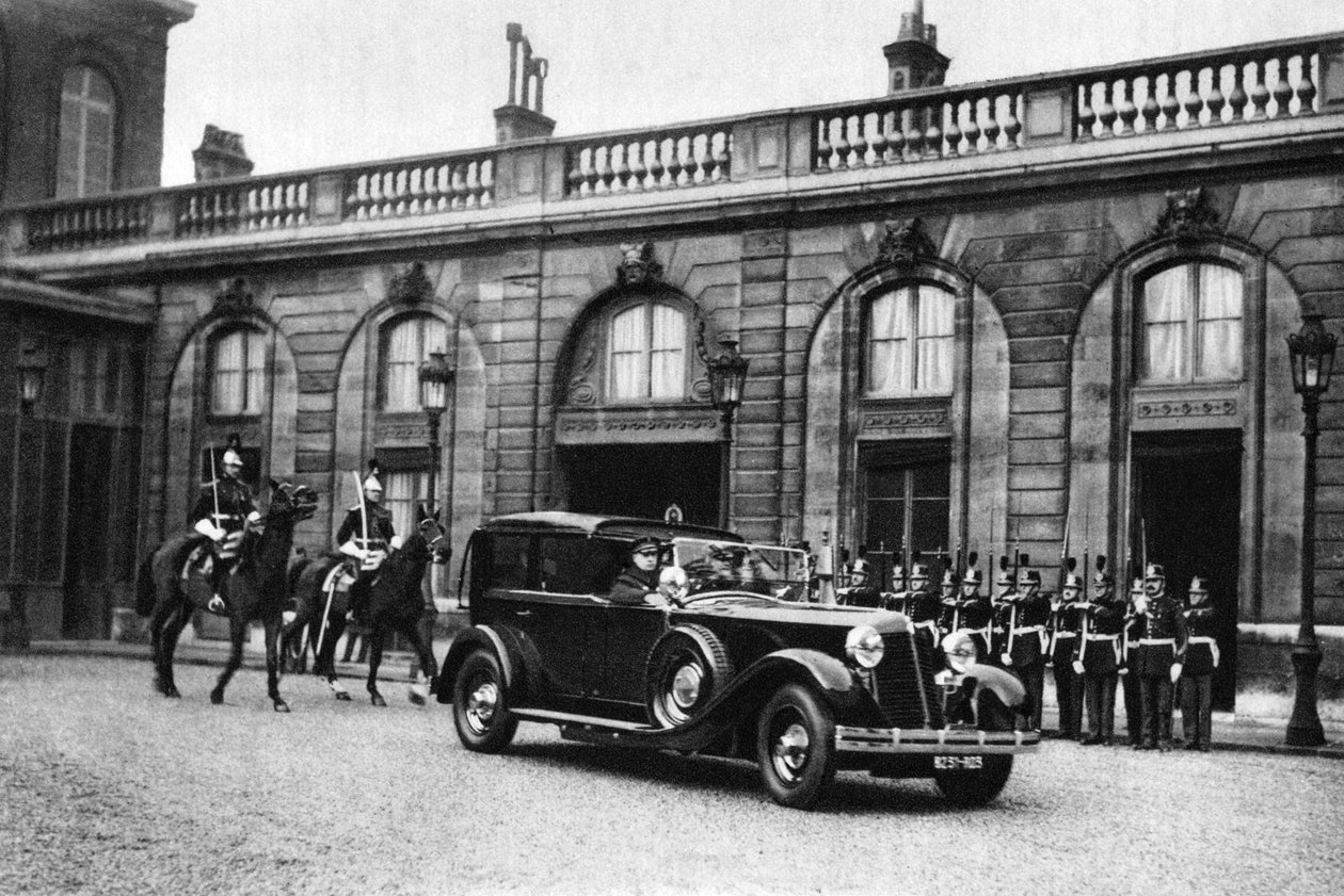 Tasavallan presidentti lähdössä Pariisiin, 1931 tekijältä Ernest Flammarion