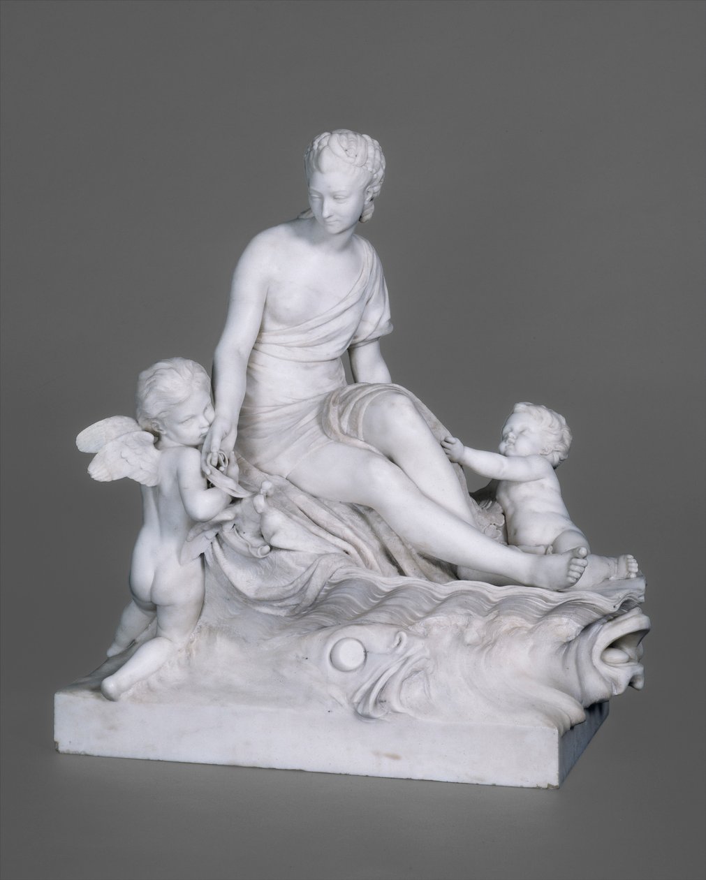 Kyyhkysten Venus (marmori) tekijältä Etienne Maurice Falconet