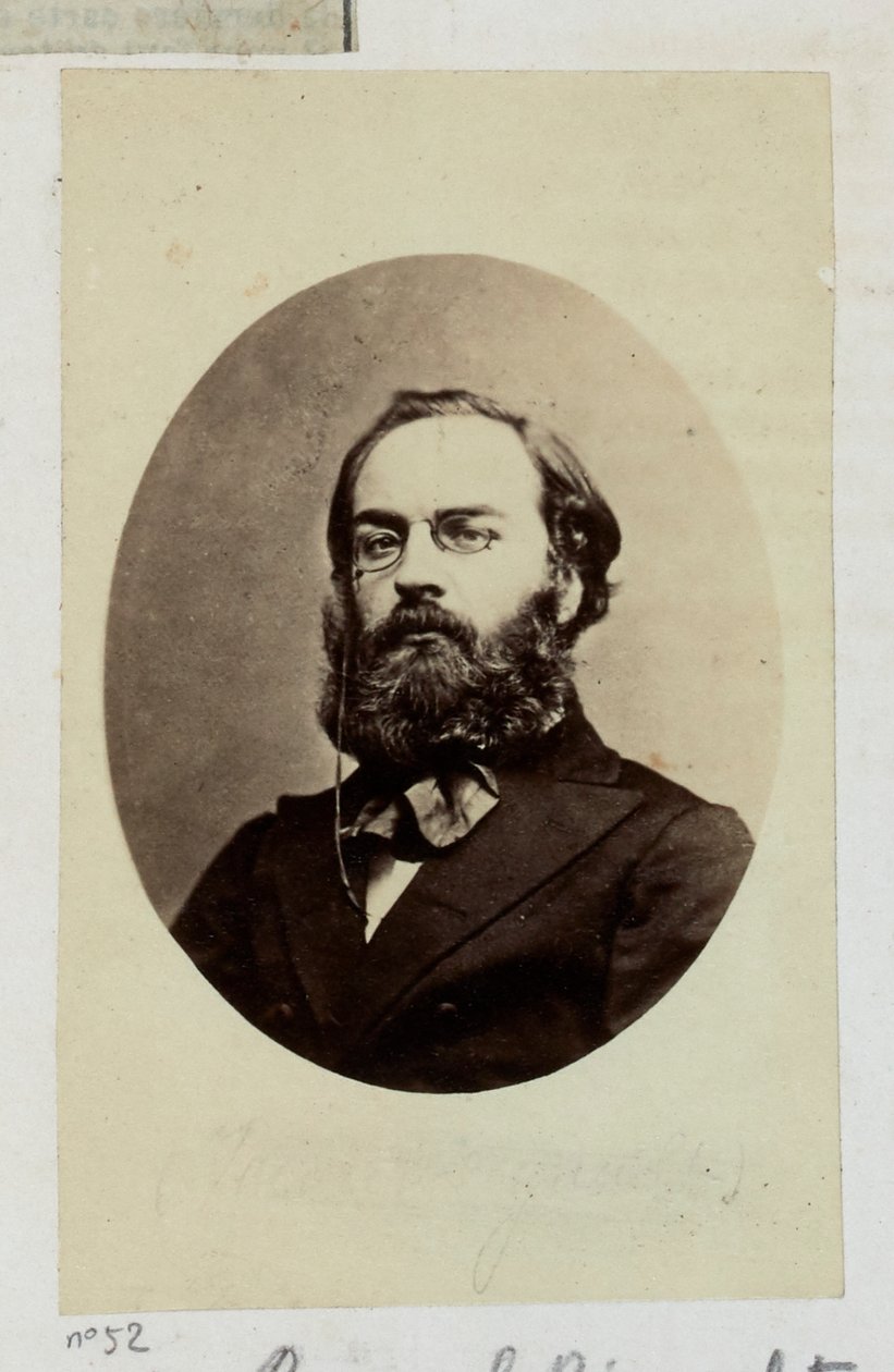 Rigault Raoul Adolf Georges (1846-1871). Toimittaja ja poliitikko, joka nimitetään poliisiprefektuuriin (20. maaliskuuta 1871) ja yleisen turvallisuuden komissioon (29. maaliskuuta 1871). Tässä ominaisuudessa hän anastaa vallan itselleen tukahduttamalla tekijältä Etienne Carjat