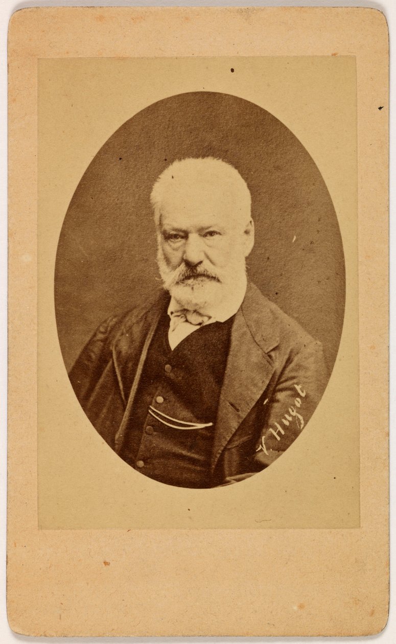 Victor Hugo edestäpäin tekijältä Etienne Carjat