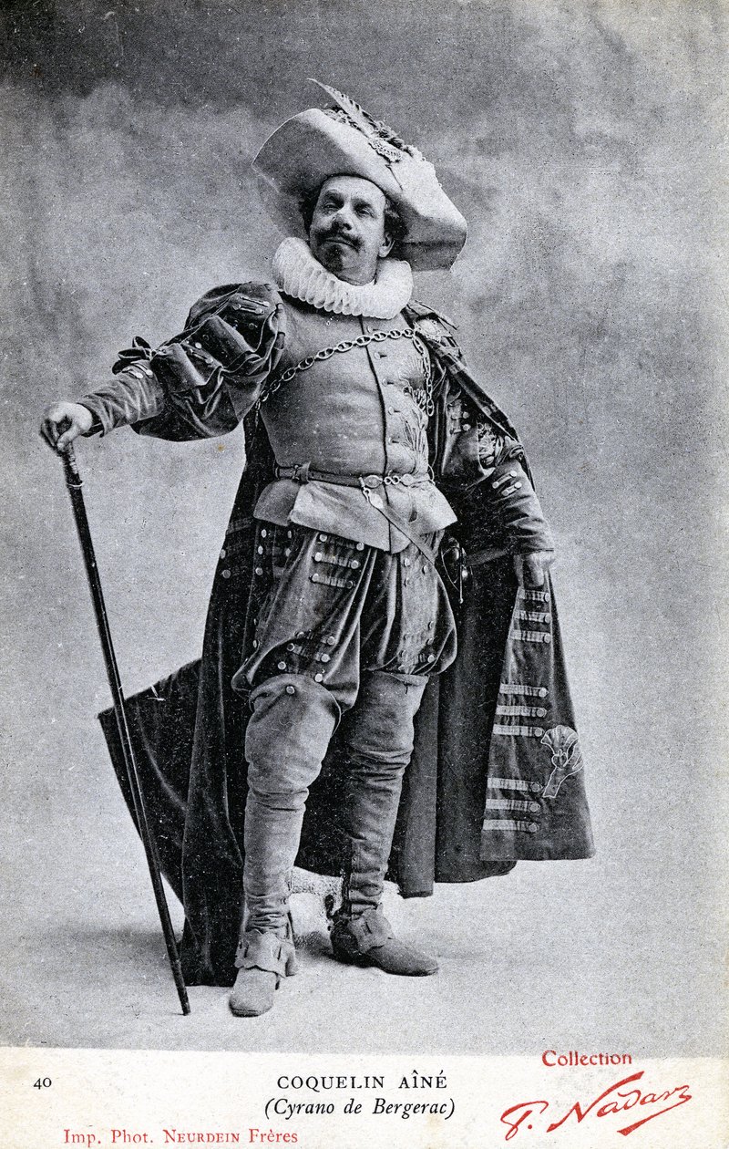 Constant Coquelin eli Coquelin aîné (1841 - 1909) Cyrano de Bergeracin asussa (kuva) tekijältä Etienne Neurdein