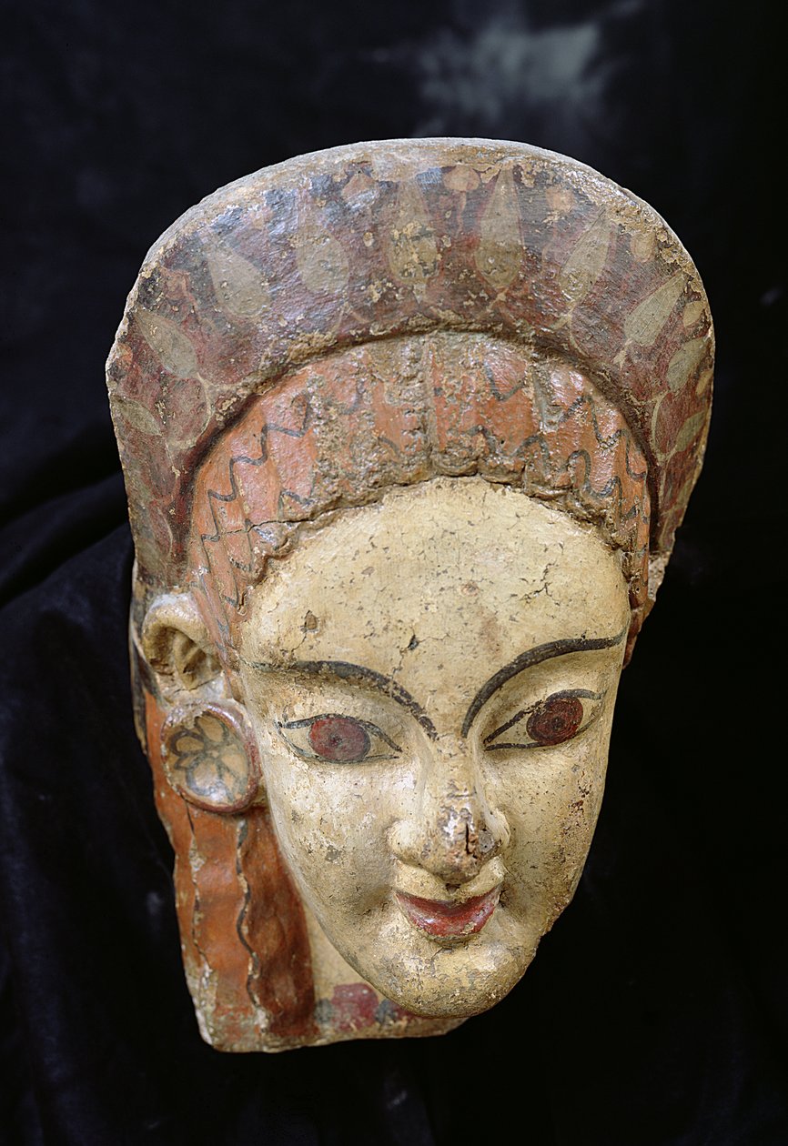 Antefix naaraspäällä, Cerveteristä (keramiikka) tekijältä Etruscan