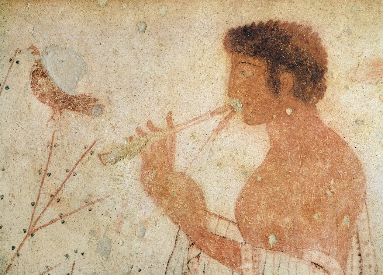 Yksityiskohta muusikosta, joka soittaa kaksoishuilua, Trikliniumin haudasta, n. 470 eKr. (seinämaalaus) tekijältä Etruscan
