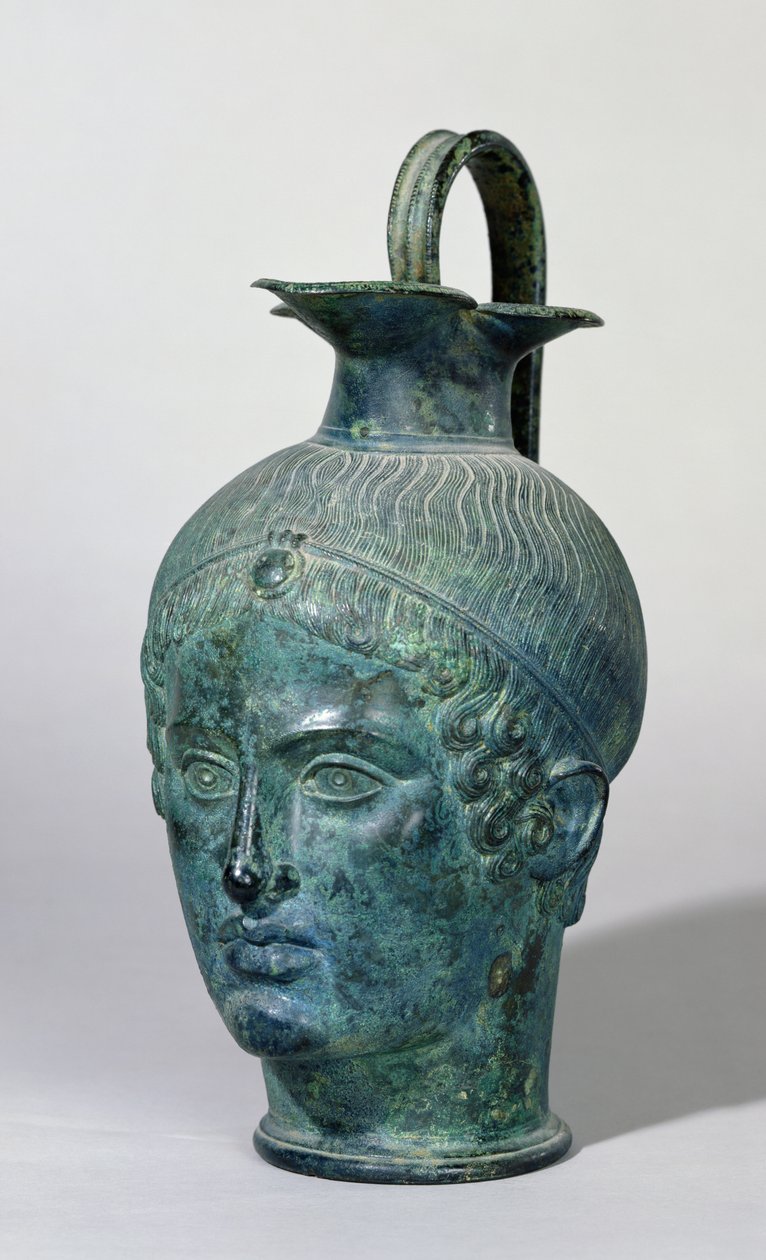 Oinochoe nuoren miehen pään muodossa, joka tunnetaan nimellä "Tete de Gabies", noin 400 eKr. (pronssi) tekijältä Etruscan
