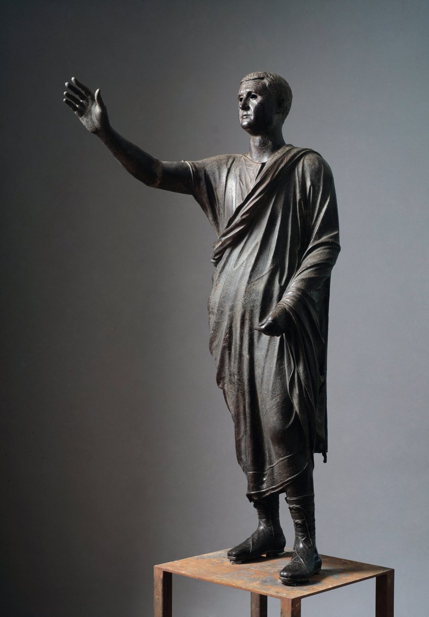 Aule Metele (Puhuja), roomalainen puhuja - Etruskien pronssiveistos, korkeus: 179 cm, n. 90-70 eKr., Pilasta, Italiasta - Etruskin sivilisaatio: "" Perugian maistraatti Aulus Metellus sanoo Puhuja tai Arringatore"" ”Pronssinen veistos tekijältä Etruscan