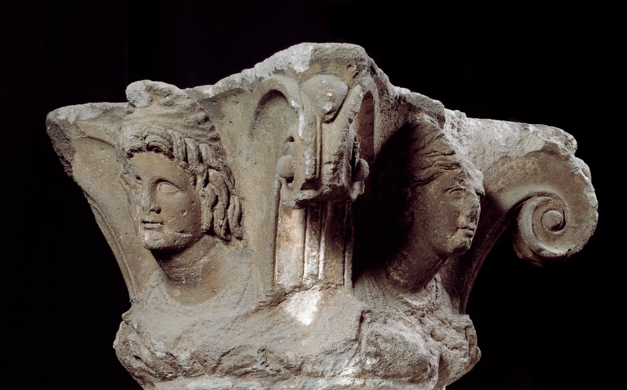 Etruskien sivilisaatio: koristellut pylväspääkaupungit Campanari a Vulcin haudasta, Italiasta. Loppu 4, alku 3. vuosisadalla eKr. Firenze, Museo Archeologico tekijältä Etruscan