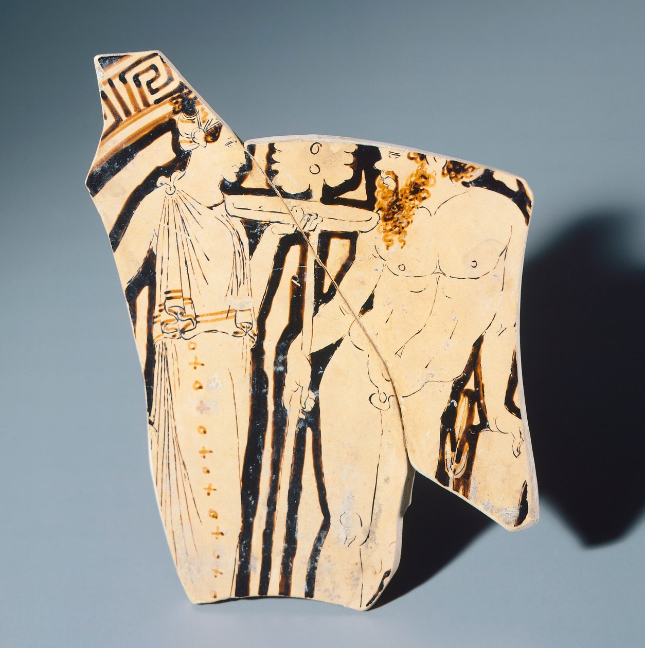Villia Giulian taidemaalari Kylix, fragmentti. Punahahmoista keramiikkaa. Etruskien sivilisaatio, 4. vuosisadalla eKr. tekijältä Etruscan