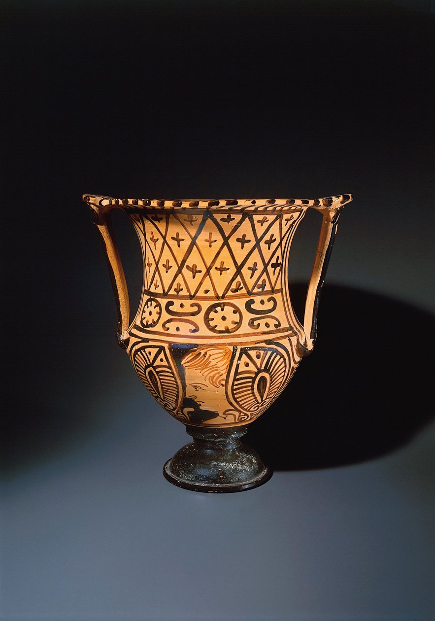 Punahahmoinen verhiökrateri (viinin ja veden sekoittamiseen käytetty maljakko), joka kuvaa ihmisen kasvoja tekijältä Etruscan