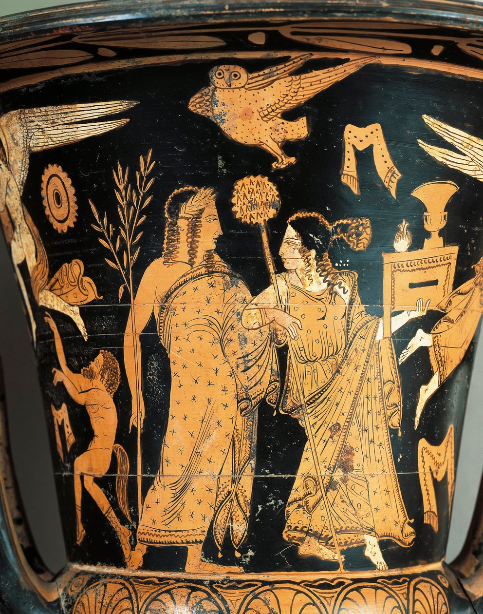 Punahahmoinen keramiikka, Krater, Civita Castellana, antiikin Falerii, Rooman maakunta, Italia, yksityiskohta, kruunattu Dionysos ja Ariadne tekijältä Etruscan