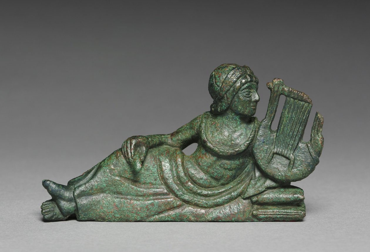 Makaavan Lyyransoittimen aluskoristeet, Italia, n. 400-375 eaa tekijältä Etruscan