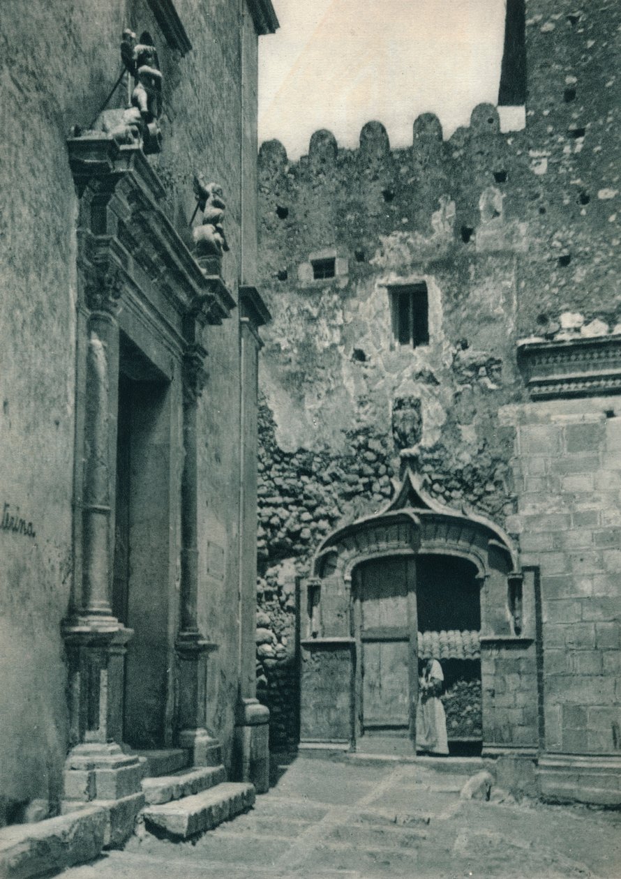 Kirkon sisäänkäynti, Taormina, Sisilia, Italia, 1927 tekijältä Eugen Poppel