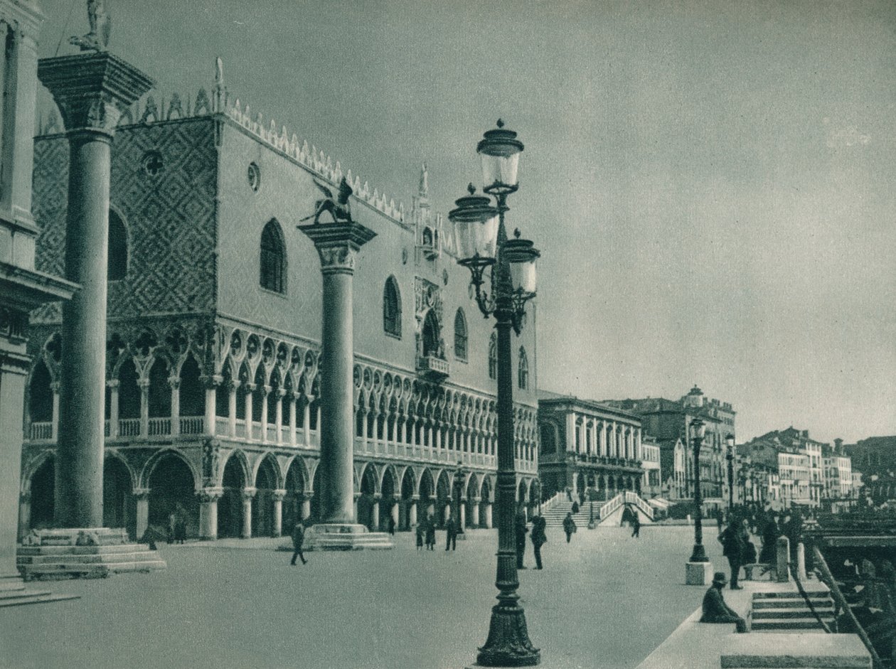 Doges-palatsin päärintama Riva degli Schiavonin kanssa, Venetsia, Italia, 1927 tekijältä Eugen Poppel