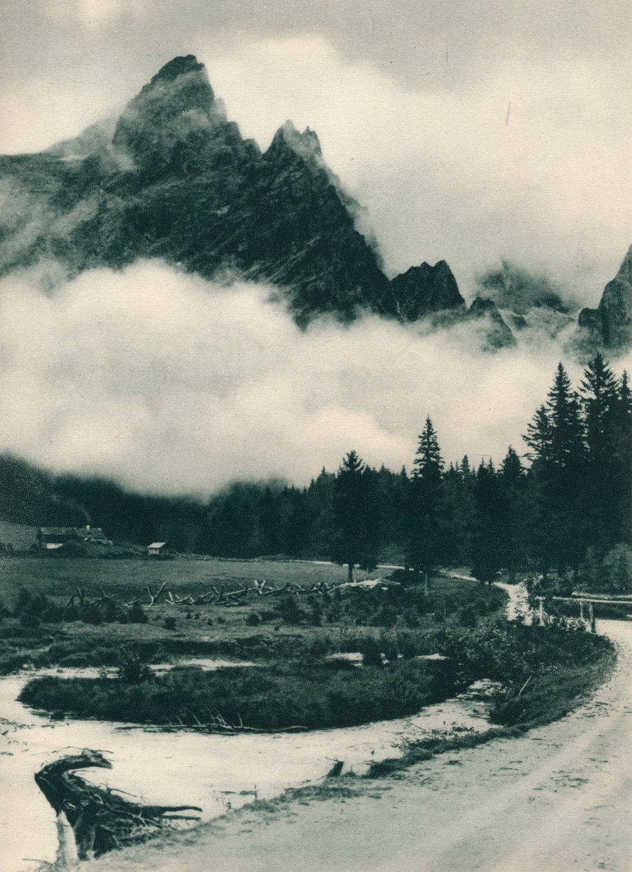 Pala Group pilvissä, San Martino di Castrozza, Dolomiitit, Italia, 1927 tekijältä Eugen Poppel