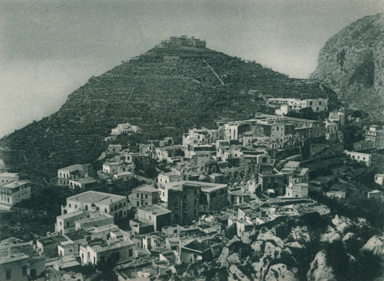 Näkymä Caprille Monte Tiberion kanssa, Italia, 1927 tekijältä Eugen Poppel
