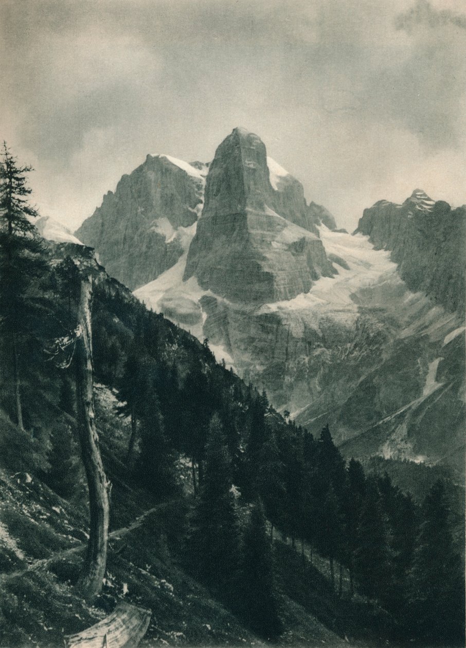 Näkymä Brenta Groupiin, Madonna di Campiglio, Dolomiitit, Italia, 1927 tekijältä Eugen Poppel