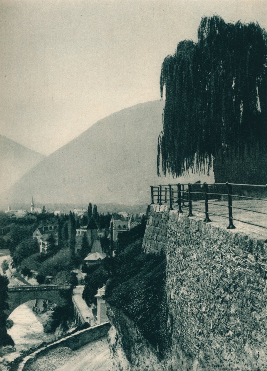 Näkymä kaupunkiin, Merano, Etelä-Tirol, Italia, 1927 tekijältä Eugen Poppel