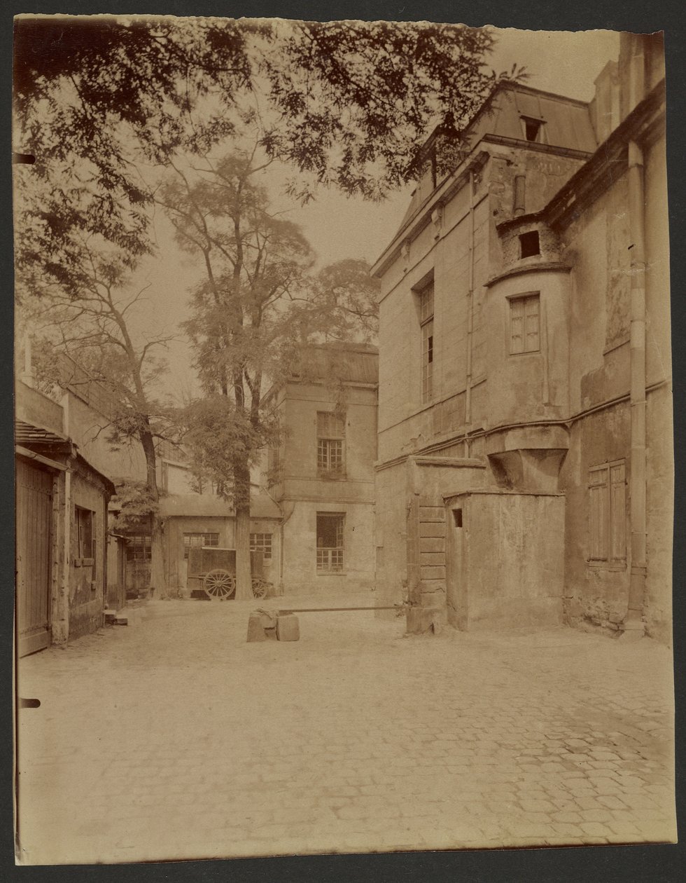 Entinen karmeliittaluostari, Hôtel Lavalière, katoamassa, Rue Saint-Jacques tekijältä Eugène Atget