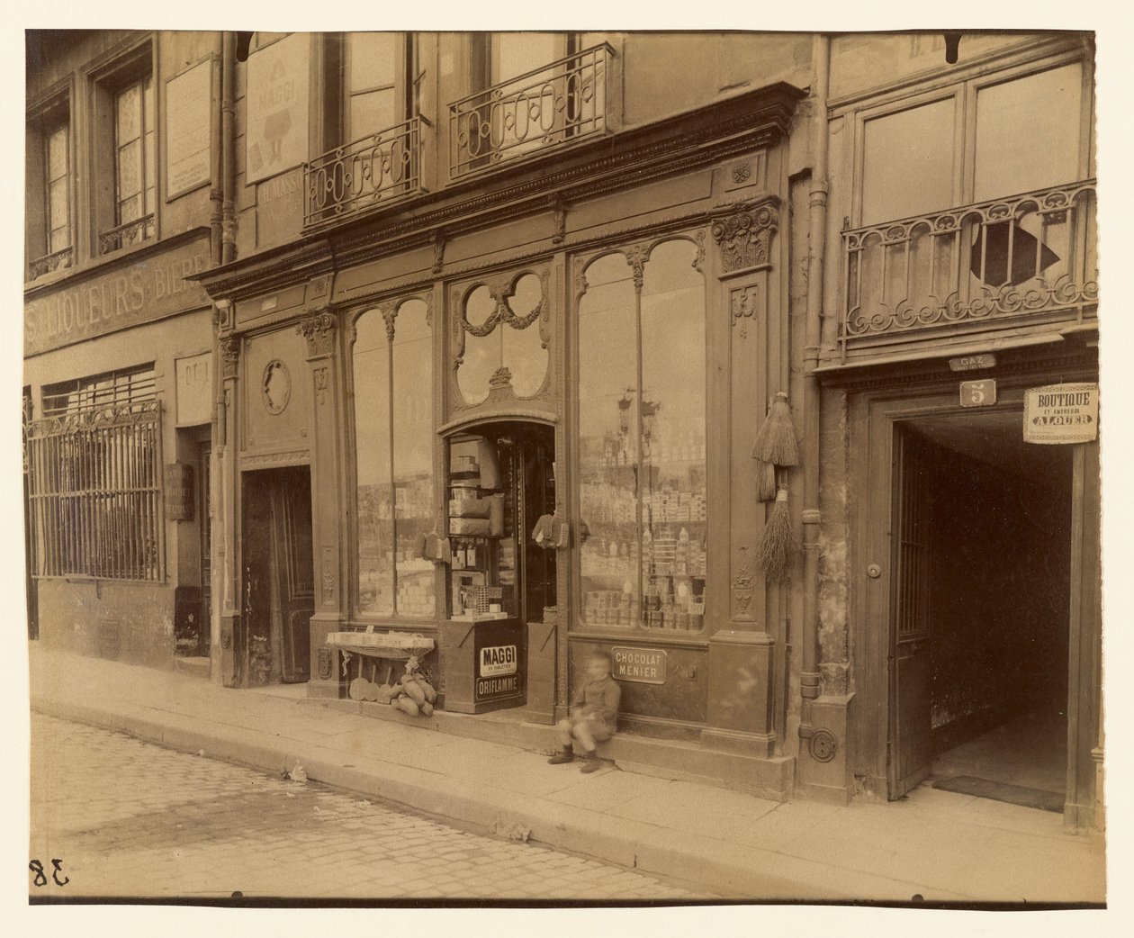 Ludvig XVI:n tyylinen liike, Quai de Bourbon 3 tekijältä Eugène Atget