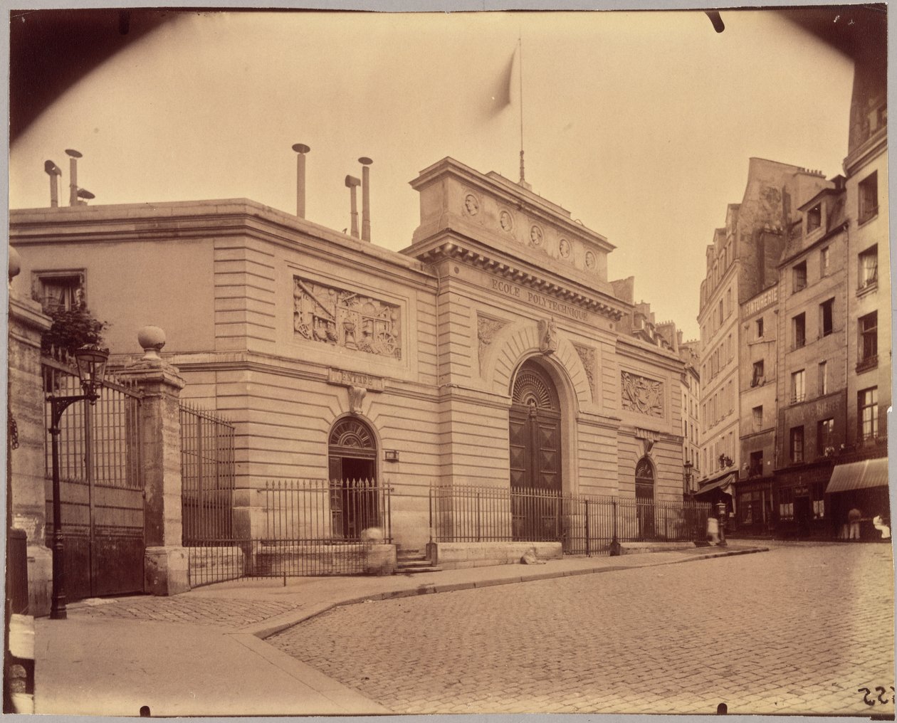 Polytekniikan korkeakoulu, Descartes-katu tekijältä Eugène Atget