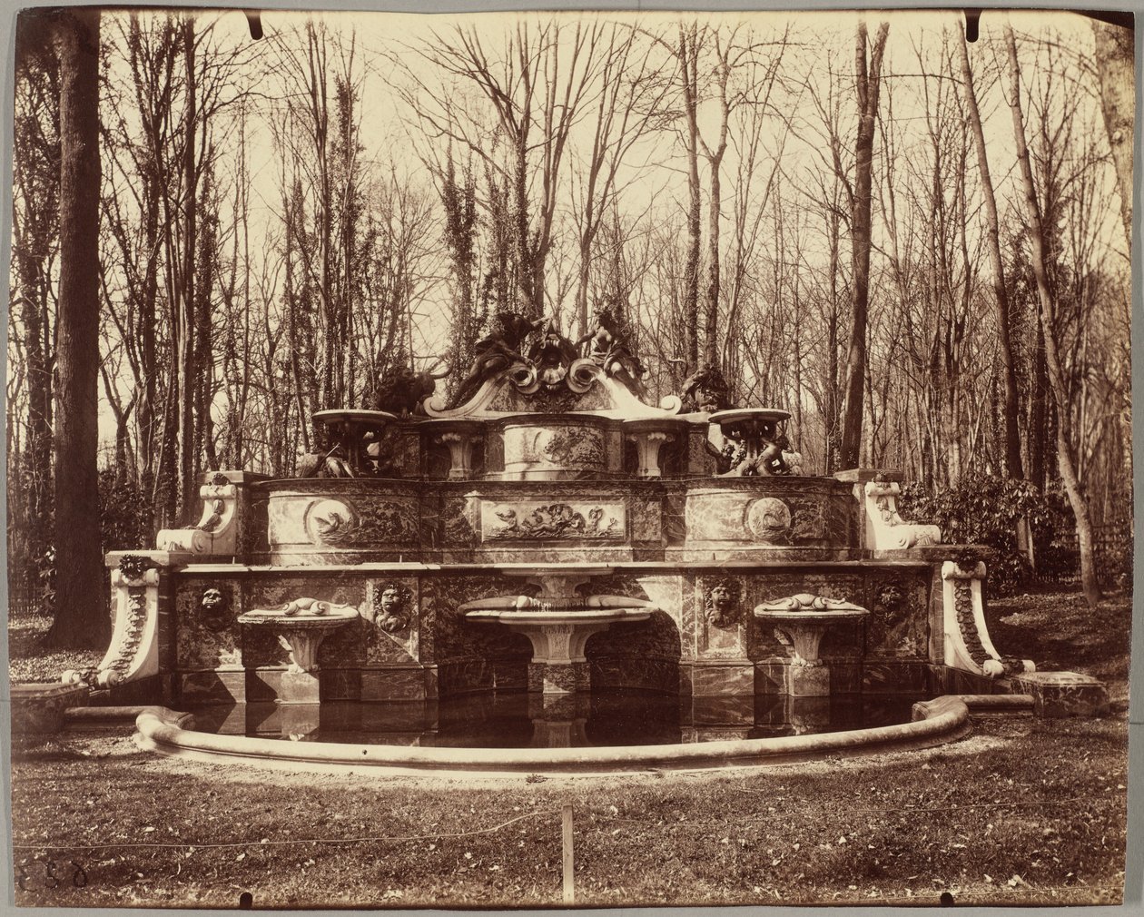 Grand Trianon, Mansartin buffet tekijältä Eugène Atget