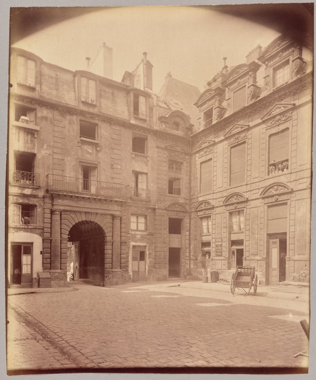Hôtel de Sully tekijältä Eugène Atget