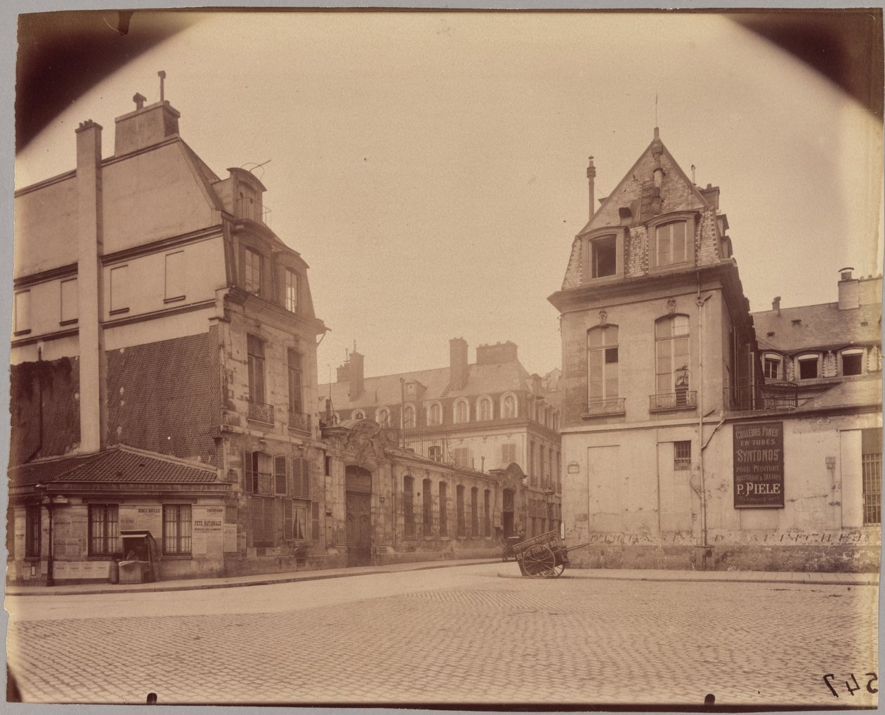 Hôtel de Vendôme, 3-5 rue Béranger tekijältä Eugène Atget