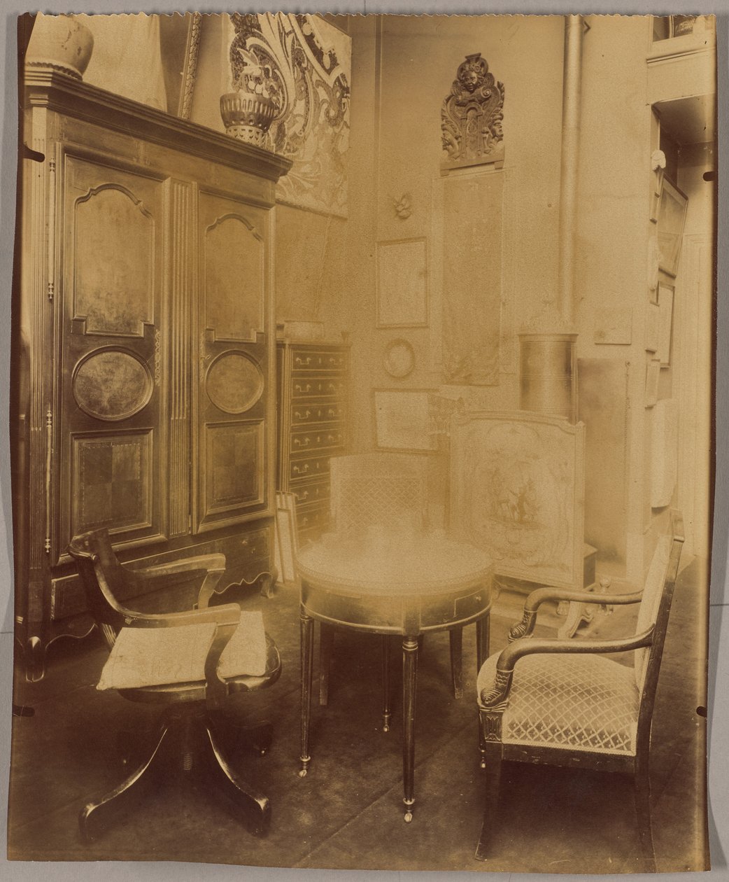 Innenraum von Herrn C., Dekorateur Wohnungen, Rue du Montparnasse tekijältä Eugène Atget