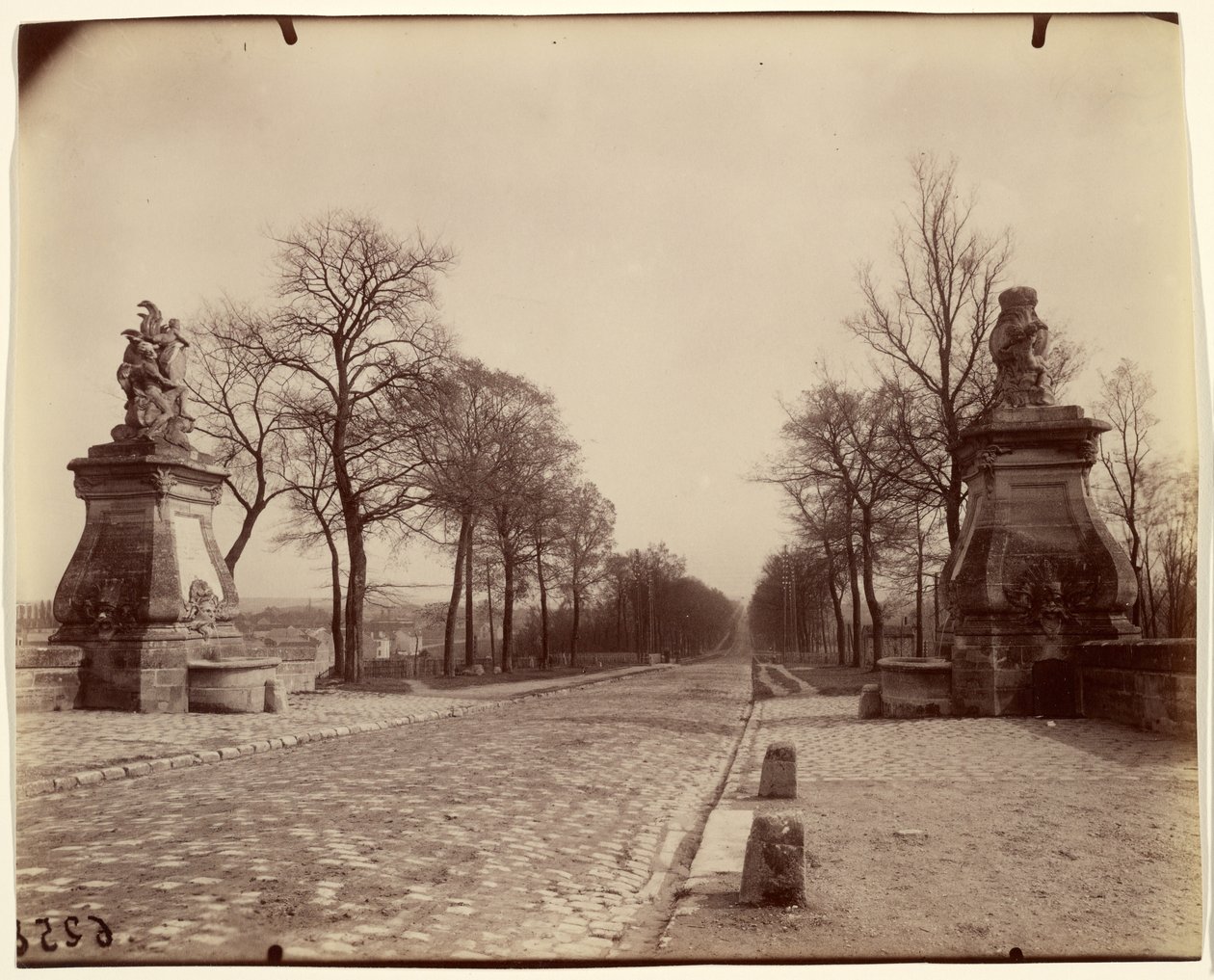 Juvisy, kauniit suihkulähteet tekijältä Eugène Atget