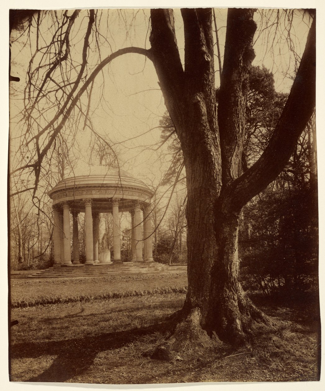 Petit Trianon (Rakkauden temppeli, Petit Trianon) tekijältä Eugène Atget