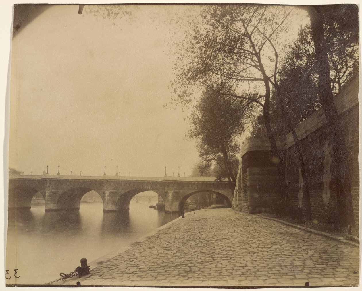 La Mégisserien satama tekijältä Eugène Atget