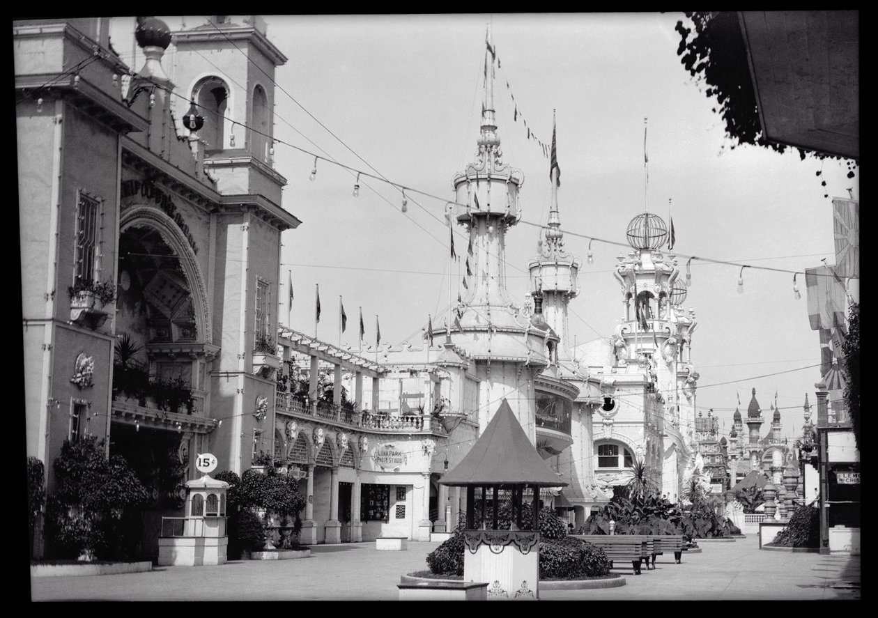 Luna Park, 1909 (nitraattinegatiivinen) tekijältä Eugene Wemlinger
