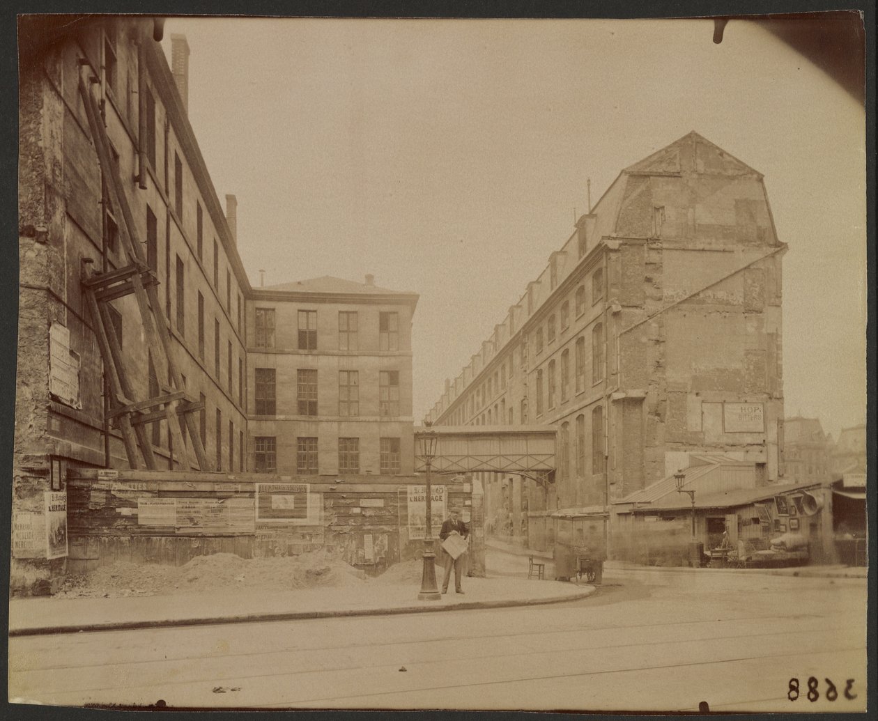 Entinen Hôtel Dieu tekijältä Eugène Atget