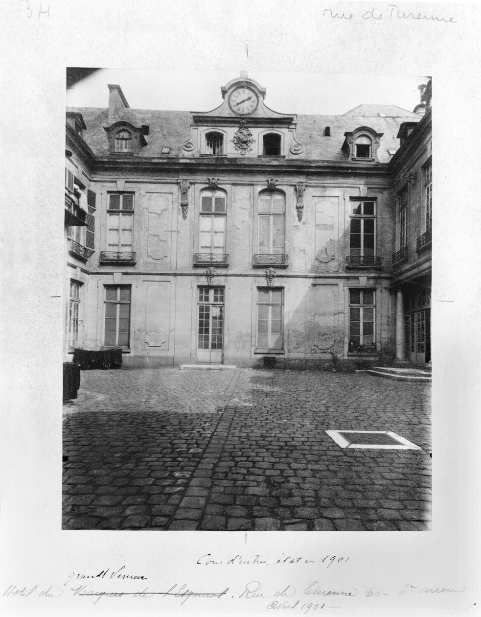 Hotel du Grand Veneur Pariisissa, 60 rue de Turenne, 1901. tekijältä Eugène Atget