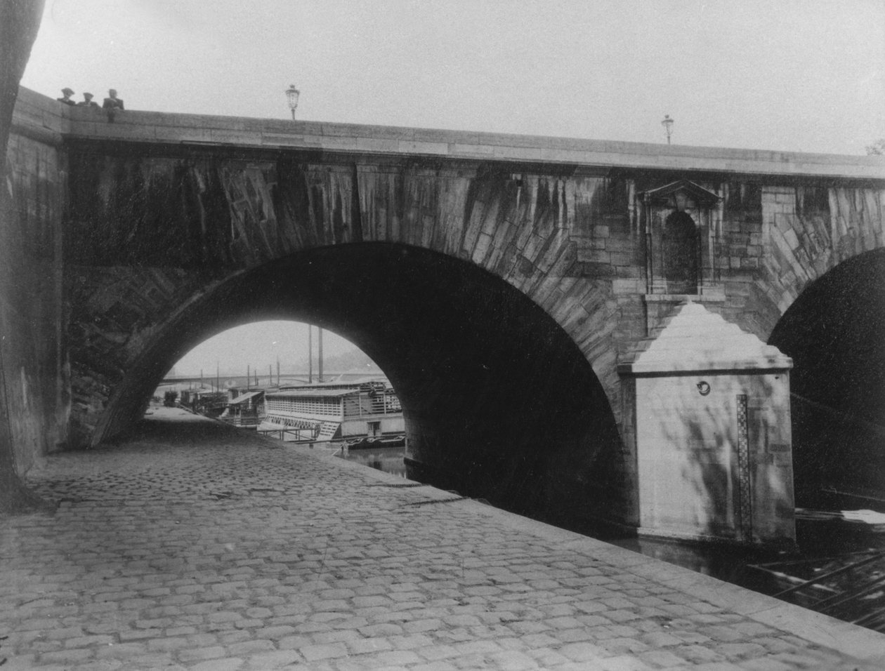 Quai dAnjou, Pont Marie, Pariisi (4th Arrondissement), 1911 tekijältä Eugène Atget
