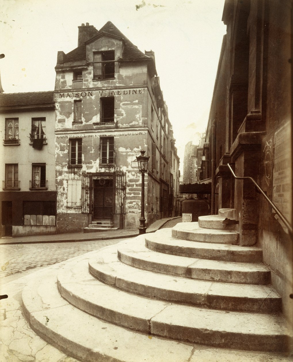 Rue de la Montagne-Sainte-Geneviev sarjasta Vanhan Pariisin taide tekijältä Eugène Atget