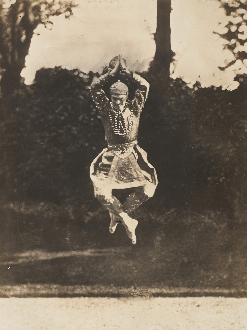 [Nijinsky siamilaisessa tanssissa itämaista], 1910. tekijältä Eugène Druet