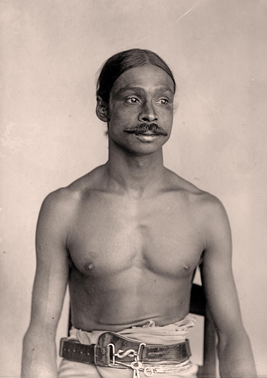 Muotokuva srilankalaisesta miehestä, noin 1890. tekijältä Eugène Trutat
