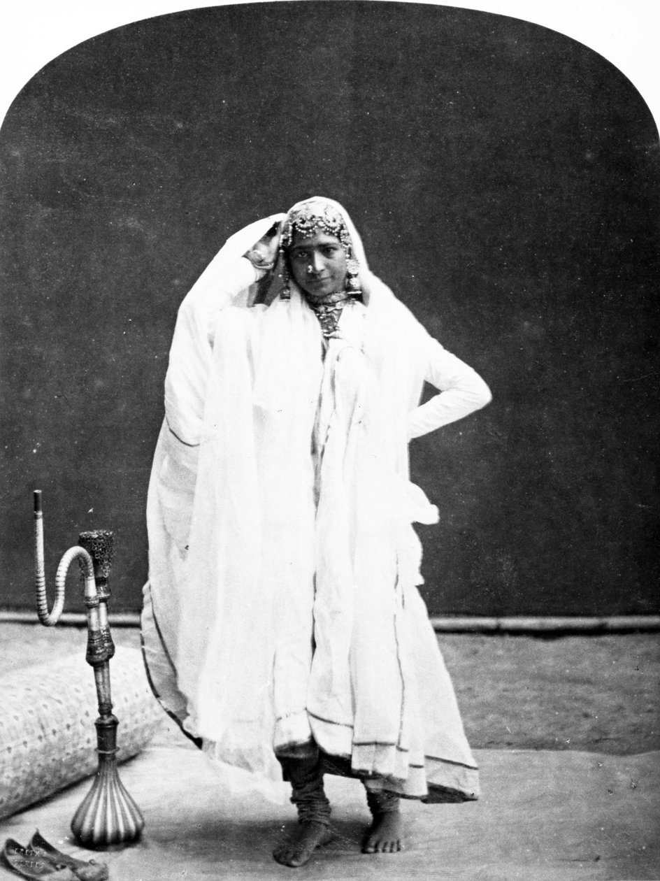 Nautchin tyttö, noin 1870-luku tekijältä European Photographer