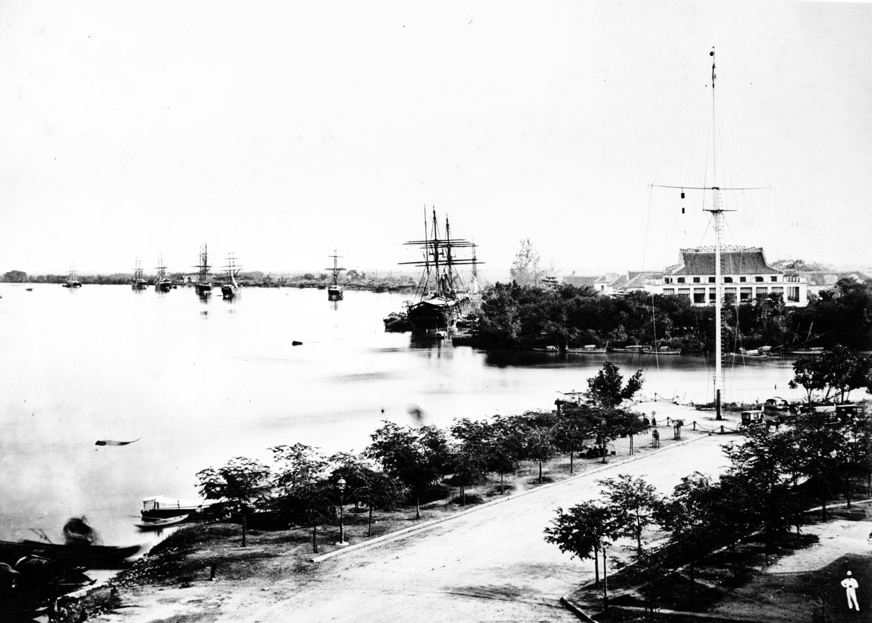 Waterfront, Saigon, noin 1870-luku tekijältä European Photographer