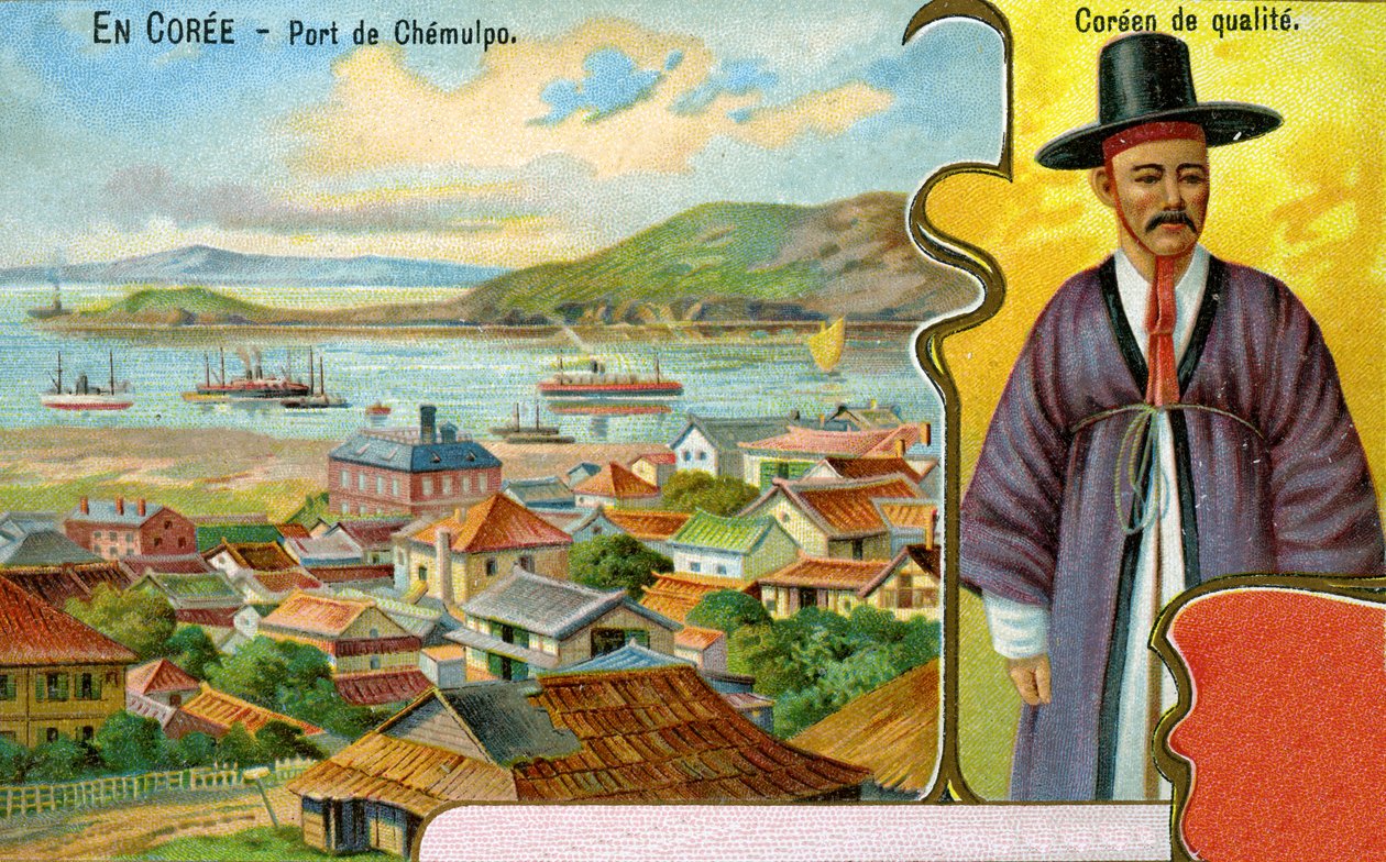 Korealainen herrasmies perinteisessä asussa (hanbok) ja hatussa (gat) ja näkymä Chemulpon satamaan (Incheon), 1904 tekijältä European School