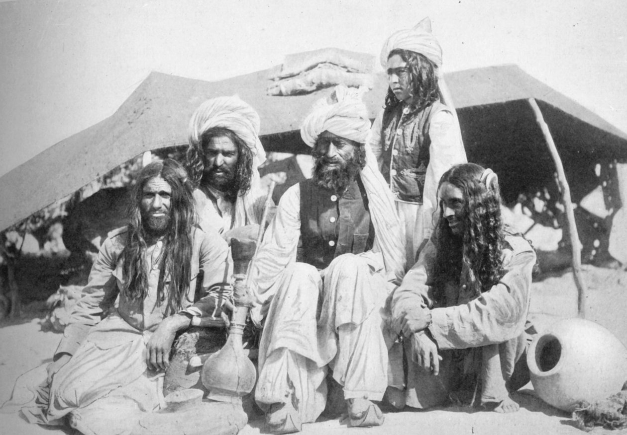Brahui-ryhmä Itä-Belochistanista, 1902 tekijältä F. Bremner