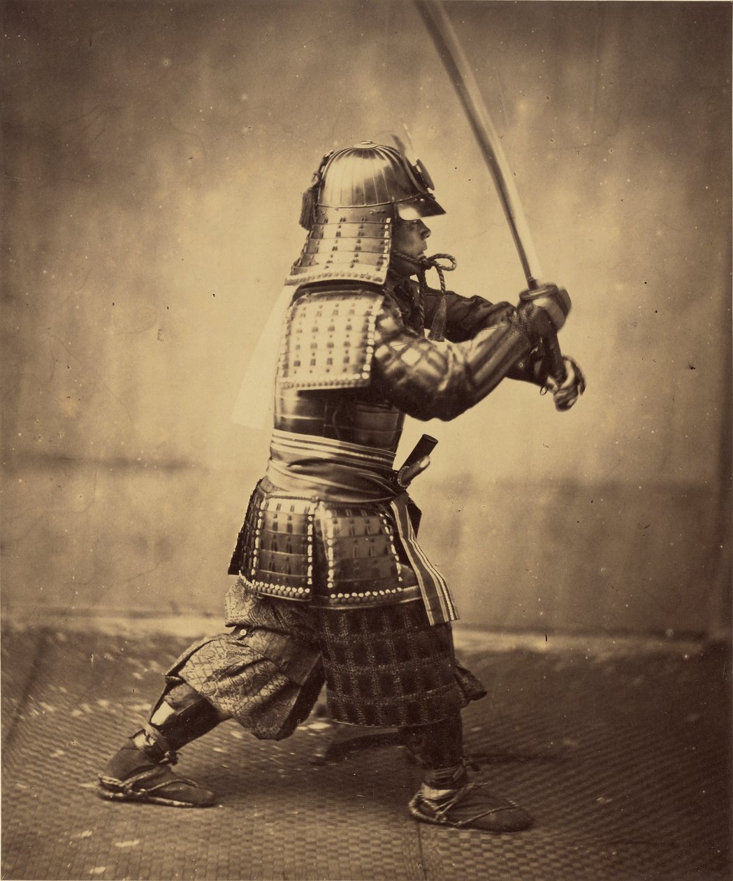 Japanilainen soturi haarniskassa, 1865-7 tekijältä Felice Beato