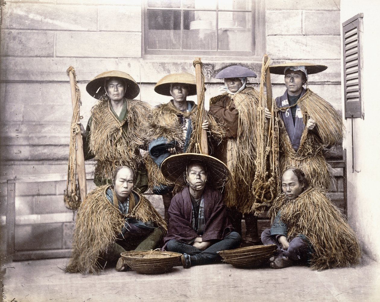 Japanilainen Yakonin seremoniapukussa, n. 1868 tekijältä Felice Beato