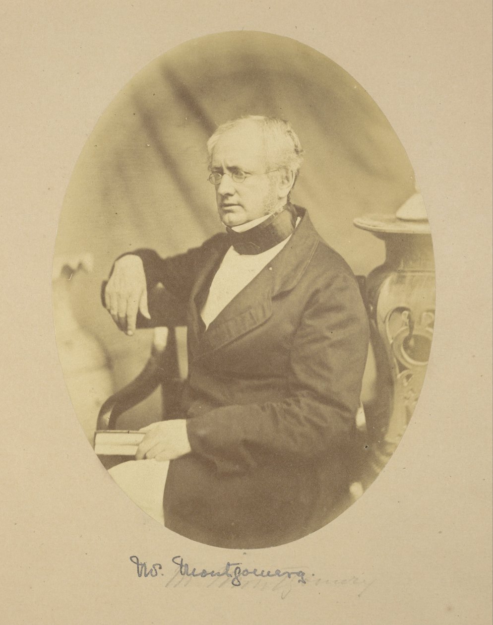 Muotokuva Sir Robert Montgomerystä, Esq., B.C.S, Ouden pääkomissaari tekijältä Felice Beato