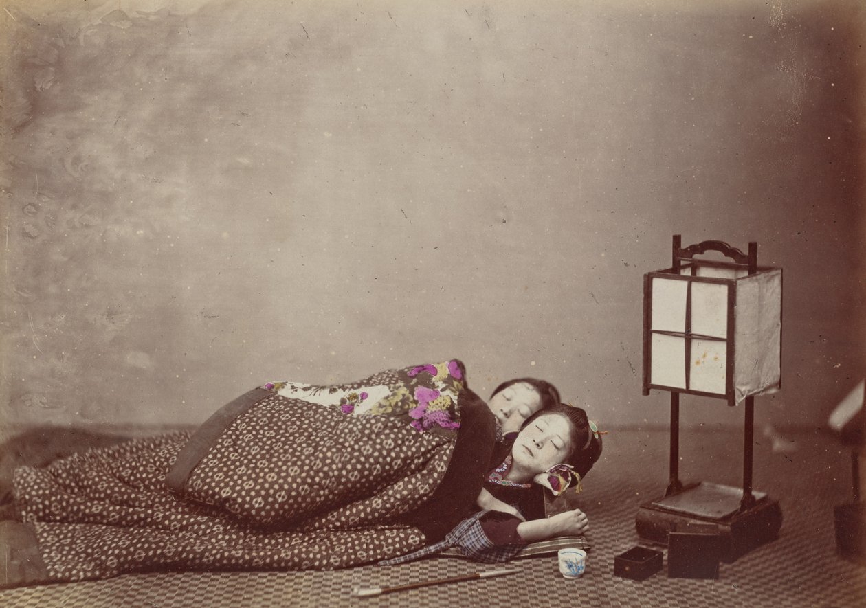 Nukkuva kaunotar, 1868. tekijältä Felice Beato
