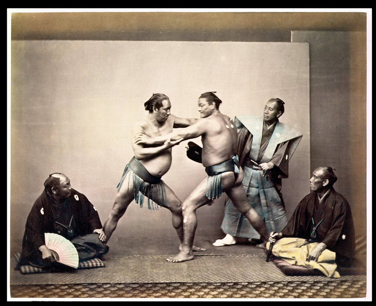Sumopainijat, n. 1870-80 (albumiprintti) tekijältä Felice Beato