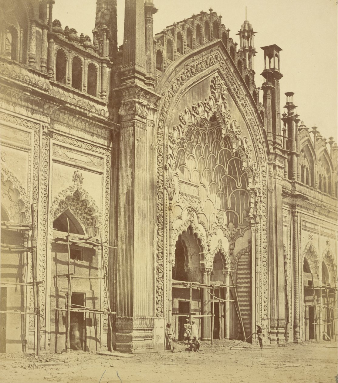 Summa Musjidin portti, Lucknow tekijältä Felice Beato
