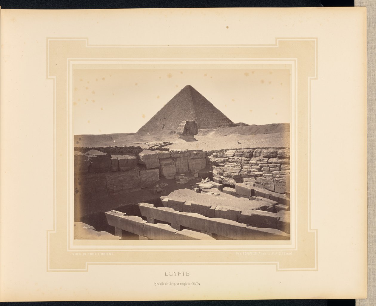 Egypti: Kheopsin pyramidi ja Khafren temppeli tekijältä Félix Bonfils