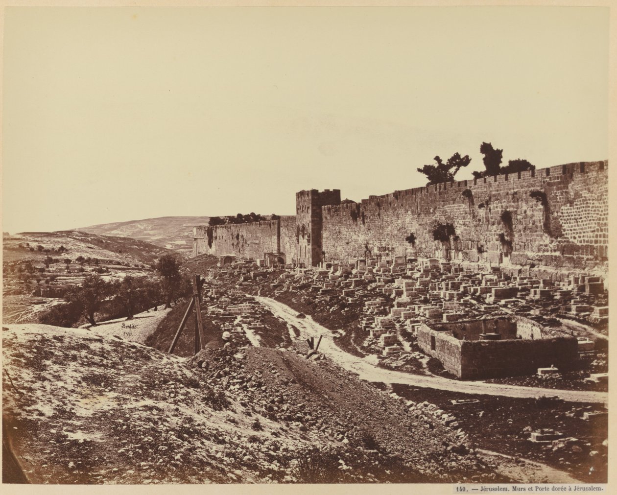 Jerusalem. Jerusalemin muurit ja Kultainen portti. tekijältä Félix Bonfils