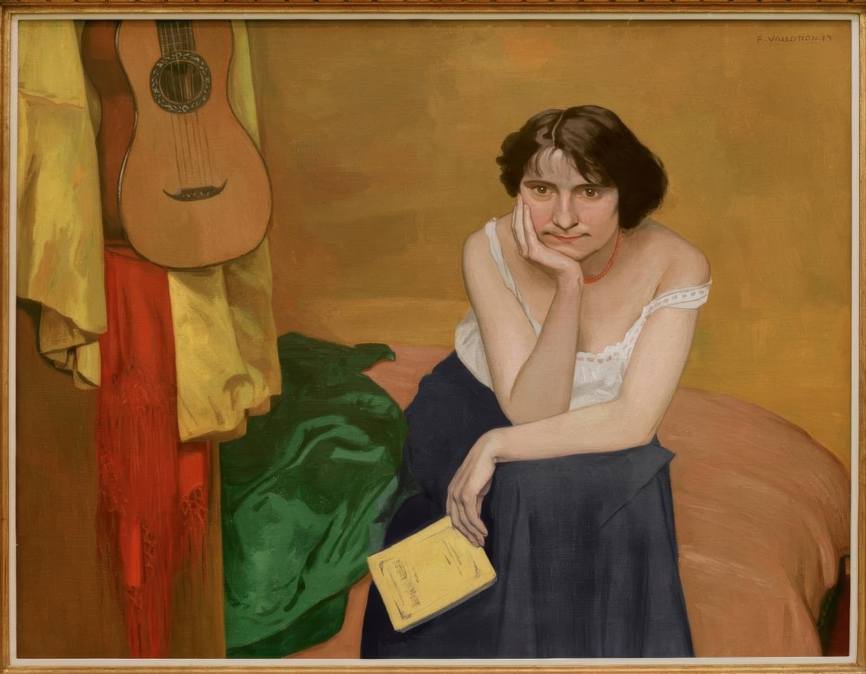 Femme brune assise de face, avec kitara tekijältä Felix Edouard Vallotton